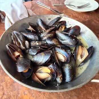 Fore Street - Wood Oven Roasted Maine Mussels - New American Near Me - Portland, Maine Fore Street - Wood Oven Roasted Maine Mussels - New American Near Me - Portland, Maine