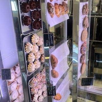 Sweet Valentine Bakery - Baked goods - Bakeries Near Me - Carson, California Sweet Valentine Bakery - Baked goods - Bakeries Near Me - Carson, California