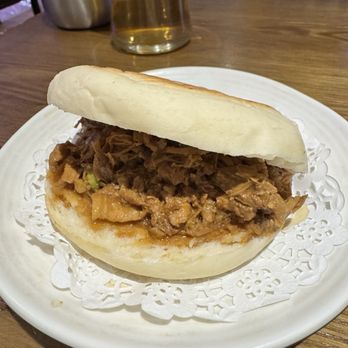 Xi Home - Chinese Near Me - London, XGL