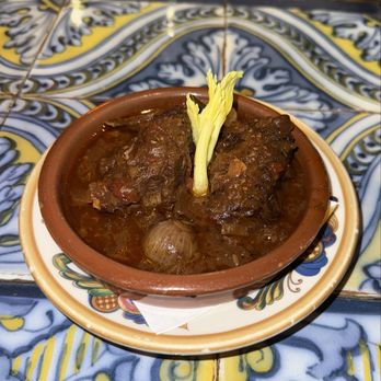 Dali Restaurant & Tapas Bar - Costillas de vaca - Spanish Near Me - Somerville, Massachusetts