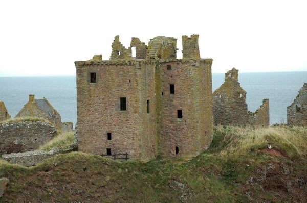 Dunnottar Castle by null