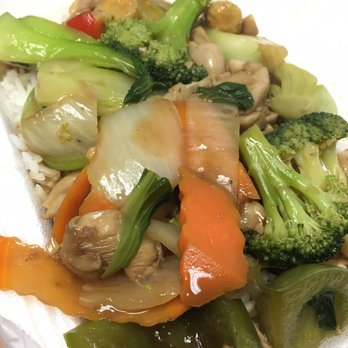 Hakka Legend Asian Cuisine - Mixed Vegetables with Chicken Lunch Special: Not amazing, lacked sauce and the cuts of chicken were not the greatest - Halal Near Me - Toronto, Ontario Hakka Legend Asian Cuisine - Mixed Vegetables with Chicken Lunch Special: Not amazing, lacked sauce and the cuts of chicken were not the greatest - Halal Near Me - Toronto, Ontario