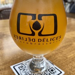 Délires et Délices - Bonemine American Pale Ale - nice clean taste, perfect for a humid summer afternoon