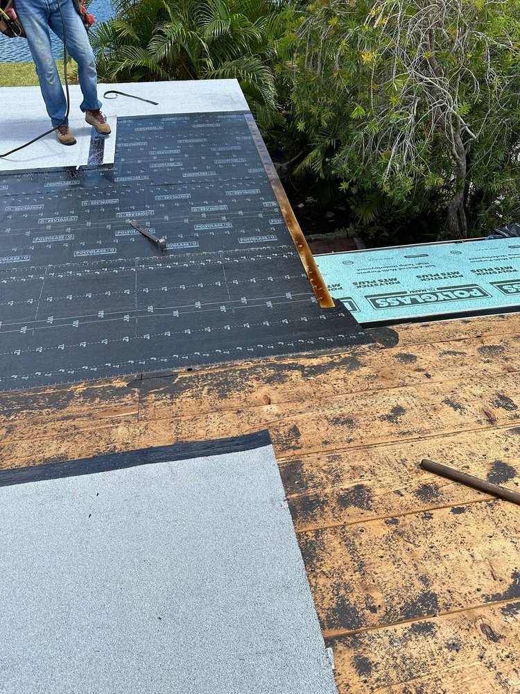 Slide of D&J Roofing and Construction