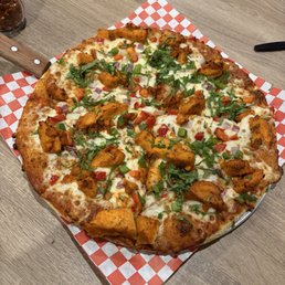 We ordered Indian Chicken Tiki Masala and Butter Chicken pizza! So good love the crust!!