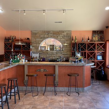 Spring Lake Winery - Wineries Near Me - Lockport, New York Spring Lake Winery - Wineries Near Me - Lockport, New York