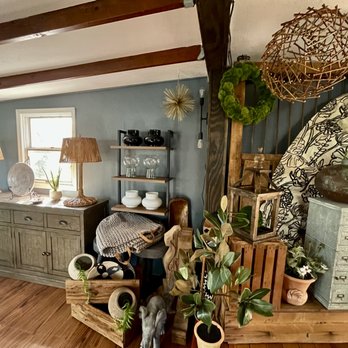 Sugar Pea Vintage - Home Decor Near Me - Poolesville, Maryland Sugar Pea Vintage - Home Decor Near Me - Poolesville, Maryland