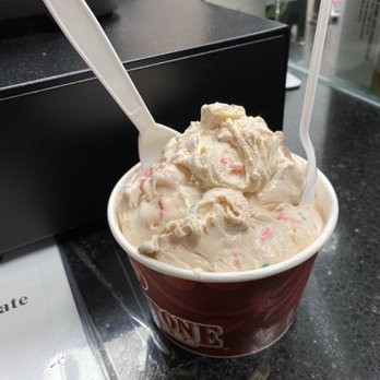 Cold Stone Creamery - Circus Animal Cookie Ice Cream. - Ice Cream & Frozen Yogurt Near Me - Phoenix, Arizona