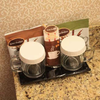 Holiday Motel - Our coffee service with glass mugs! - Hotels Near Me - Winnemucca, Nevada Holiday Motel - Our coffee service with glass mugs! - Hotels Near Me - Winnemucca, Nevada