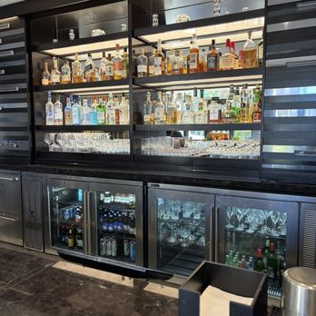 Beverly Hills Marriott - Bar - Hotels Near Me - Los Angeles, California Beverly Hills Marriott - Bar - Hotels Near Me - Los Angeles, California