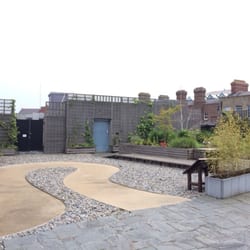 Chester Beatty Roof Garden - Contemporary