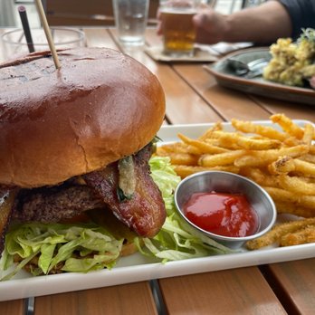 The Lab Collaborative - The Lab Burger - New American Near Me - Oceanside, California