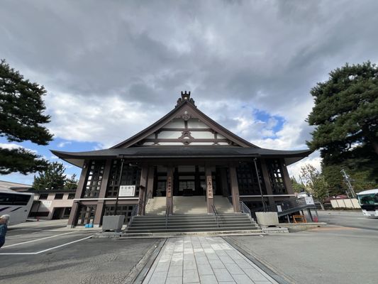 Sakurayama Hachimangu Shrine by null