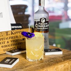 Le Saint - "Le saint" vodka, liqueur de sureau,citron vert et jus de pomme