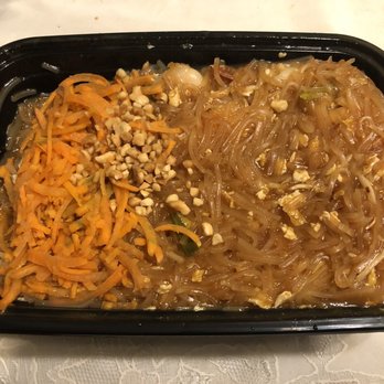 Thailander - Pad Thai - thin and broken noodles. Not good - Thai Near Me - Hillsboro, Oregon Thailander - Pad Thai - thin and broken noodles. Not good - Thai Near Me - Hillsboro, Oregon
