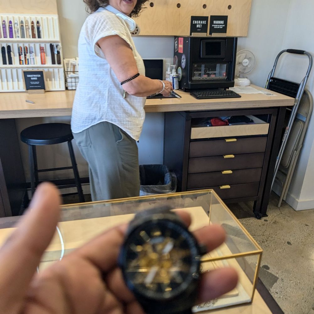 Fossil Outlet Store - Lisa helping me (apologize for the candid photo!) - Watches Near Me - Camarillo, California