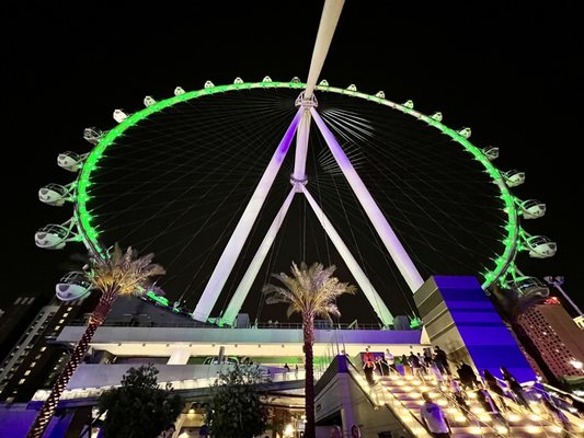 CAESARS FORUM by null