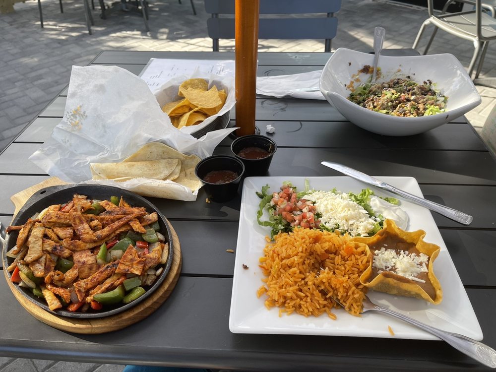 AZUL MEXICAN RESTAURANT Updated November 2024 38 Photos & 95