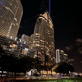 Luxury Miami - Limos Near Me Luxury Miami - Limos Near Me