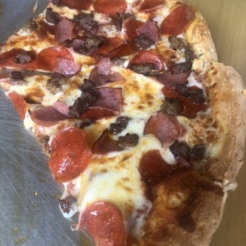 Pelican Pizza - Meat Lovers XXL pizza - Pizza Near Me - Monterey, California
