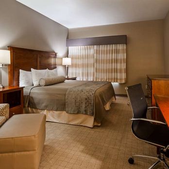Green Mill Village - Standard Room with One Bed - Hotels Near Me - Arcola, Illinois Green Mill Village - Standard Room with One Bed - Hotels Near Me - Arcola, Illinois