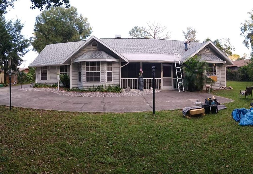 Slide of D-B Roofing Inc