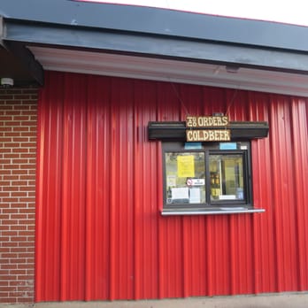 Central BBQ - Outside ordering counter for orders to-go. - Barbeque Near Me - Memphis, Tennessee