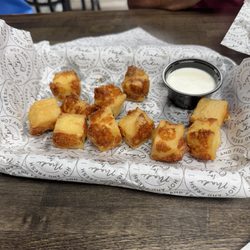 Square Burger - Cheese curds