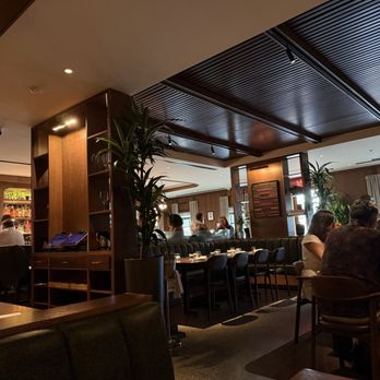 BAR Bludorn - Wine Bars Near Me - Houston, Texas BAR Bludorn - Wine Bars Near Me - Houston, Texas