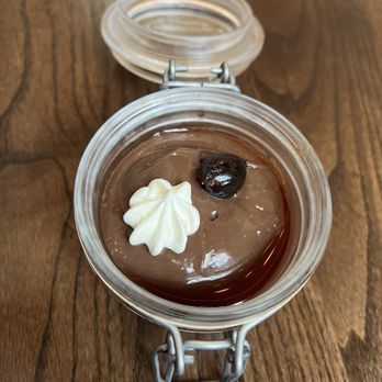 Leaky Cauldron At Universal Orlando - Chocolate potted cream - British Near Me - Orlando, Florida Leaky Cauldron At Universal Orlando - Chocolate potted cream - British Near Me - Orlando, Florida