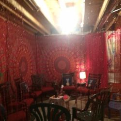 Lisa McCall’s Reading Room - Classes and circles