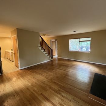 Rodney's Painting Service - Living room before - Painters Near Me - Charlottesville, Virginia Rodney's Painting Service - Living room before - Painters Near Me - Charlottesville, Virginia