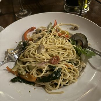 Ristorante Corneli - Spaghetti Primavera - Italian Near Me - Montreal, Quebec Ristorante Corneli - Spaghetti Primavera - Italian Near Me - Montreal, Quebec