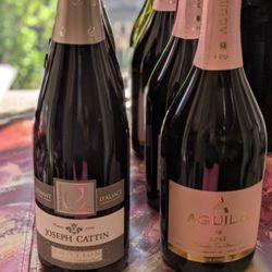 Wine Gallery 108 - Saturday morning wine tasting in September: bubbles