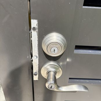 Cero's Fence - Fences & Gates Near Me - Miami, Florida Cero's Fence - Fences & Gates Near Me - Miami, Florida
