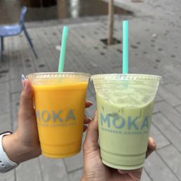 Mango smoothie and matcha latte