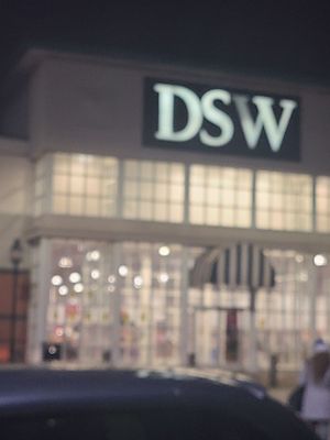DSW DESIGNER SHOE WAREHOUSE in Roseville, MI Yelp