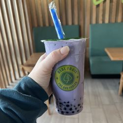 Real Fruit Bubble Tea - Taro milk tea with tapioca bubble tea.