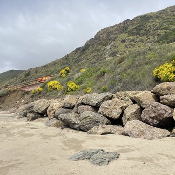Sycamore Cove Beach - Sycamore Cove Beach - Beaches Near Me - Malibu, California