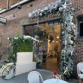 Coffee and Plants - Entrance - Coffee & Tea Near Me - Pasadena, California