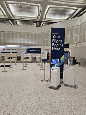 Alaska Airlines by null