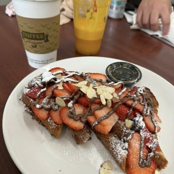6 Avenue Caffe - French toast - Acai Bowls Near Me - Los Angeles, California