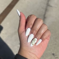 Luv Nails