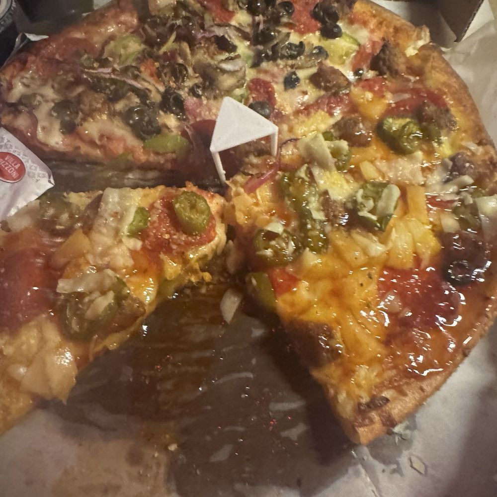 NiMarco's Pizza - Wayyyyy too much hot honey inedible - Pizza Near Me - Munds Park, Arizona NiMarco's Pizza - Wayyyyy too much hot honey inedible - Pizza Near Me - Munds Park, Arizona