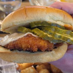 Live Edge Brewing Company - Nashville Hot Chicken Sammy: Not very spice but had excellent flavor!