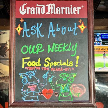 Black Sheep Lodge - Food Specials - Burgers Near Me - Austin, Texas