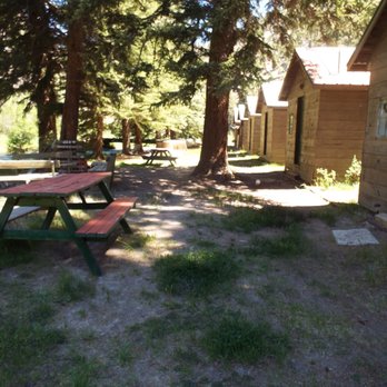Tomahawk Guest Ranch - This is right out back of the cabins.  Wake up and have your coffee by the river.  Peaceful and georgeous!! - Rafting/Kayaking Near Me - Powderhorn, Colorado