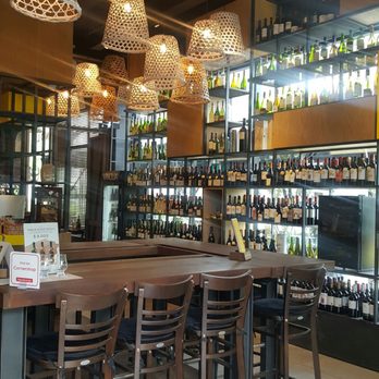 Vinolia - Wine Tasting Room Near Me - Santiago, RM