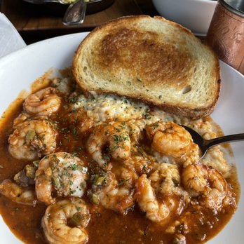 Bosscat Kitchen & Libations - SHRIMP AND GRITS - New American Near Me - Irvine, California Bosscat Kitchen & Libations - SHRIMP AND GRITS - New American Near Me - Irvine, California