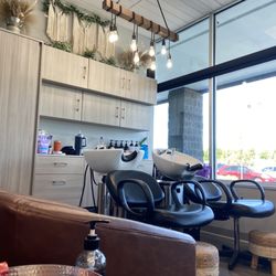 Sola Salon - Shampoo washing station.